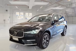 VOLVO XC60 T6 PLUG-IN AWD AUTO RECHARGE INSCRIPTIO