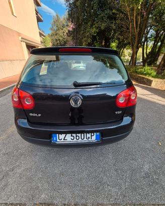 Volkswagen golf 5.  1.9 TDI 105 cv