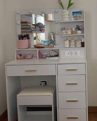 Tavolo da toilette NUOVO – ancora imballato!