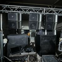 Line array passivo