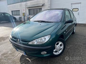 Peugeot 206 1.4benz 2001 109.000km per neopatentat