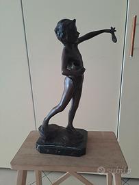 scultura in bronzo 