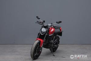DUCATI Monster 937