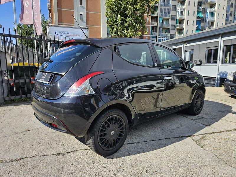 Lancia Ypsilon 2017 photo 3