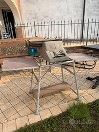 Macchina da scrivere