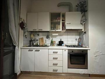 Cucina lineara compatta cm 220-Top laminato bianco