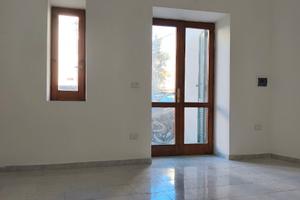 Comoda casetta piano terra doppio ingresso scafati
