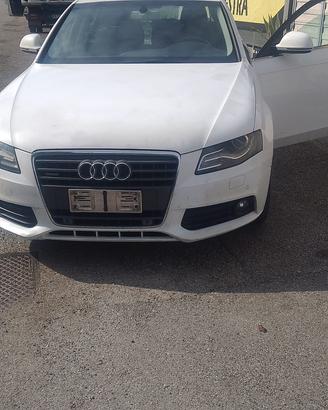 AUDI A4 2009 C/SIGLA MOTORE CAH