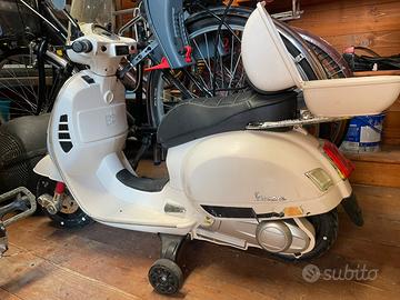 Vespa elettrica per bambini