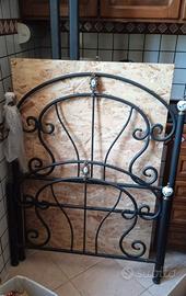 Letto singolo in ferro e ceramica
