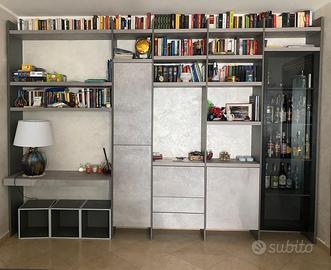 Libreria / parete attrezzata