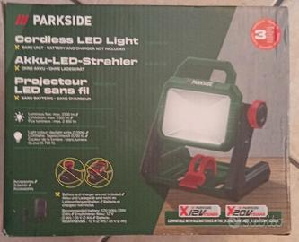 Faro / luce  led ricaricabile Parkside No batteria