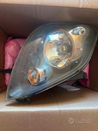 Fari per ford fiesta mk5 anno 2008