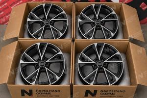 Cerchi Audi A3 A4 A5 Q2 Q3 Q5 TT 18 pollici rs7