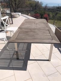 Tavolo da esterno gambe in acciaio piano in legno