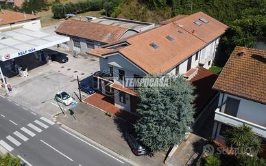 Casa indipendente a Sant'Elpidio a Mare 9 locali