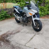 Honda CBF 600