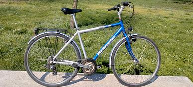 Alluminio Bianchi Spillo Rubino 28" 21V Shimano