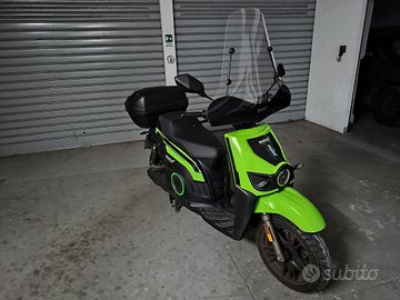 Scooter elettrico Silence S02