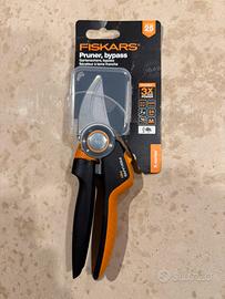 Forbice da potatura Fiskars P921