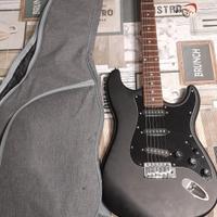 chitarra elettrica + porta chitarra 