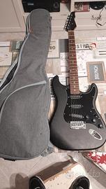 chitarra elettrica + porta chitarra 