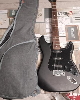 chitarra elettrica + porta chitarra 