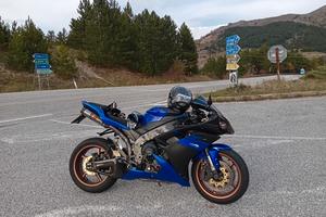 Yamaha r1 2007 prezzo leggermente  trattabile 