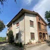 Complesso immobiliare a Bagnolo San Vito (MN)