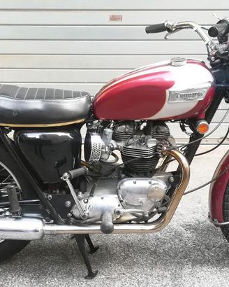TRIUMPH BONNEVILLE 650 T 120 R