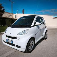 smart fortwo 451 passion white edit 2012