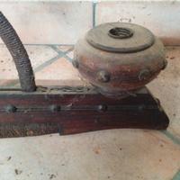 antico lampadario in legno acciaio e corda