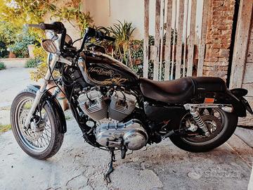 Harley-Davidson Sportster 883