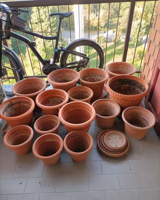 lotto 15 vasi da giardinaggio plastiche resistente
