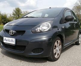 Toyota Aygo 1.0 12V VVT-i 5 porte Idonea neopatent