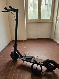 Monopattino Xiaomi Mi Electric Scooter 3