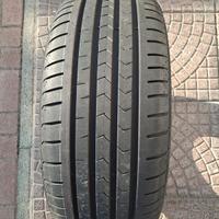 4 gomme estive vredestein 215/45 r 17  91w