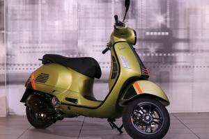 Piaggio Vespa GTS 300 Supersport HPE