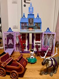 Castello Frozen con Olaf, Sven e slitta