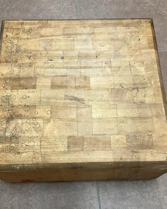 Ceppo in legno da macellaio