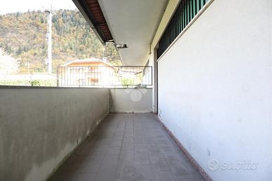 NEGOZIO A ARTA TERME