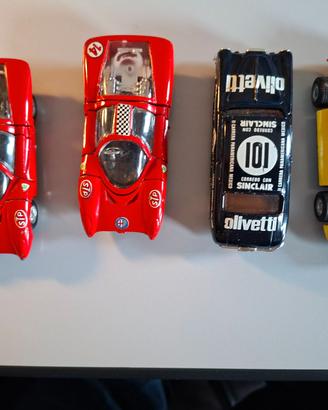 lotto n. 4 modellini autoivetture da competizione