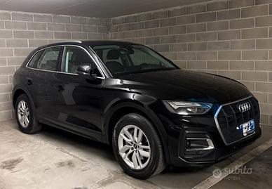 Audi Q5 Q5 II 2023 40 2.0 tdi mhev 12V Business qu