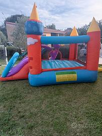 Castello  gonfiabile