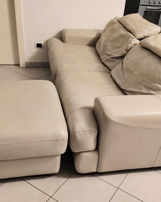 Divano in pelle Max Divani con pouff