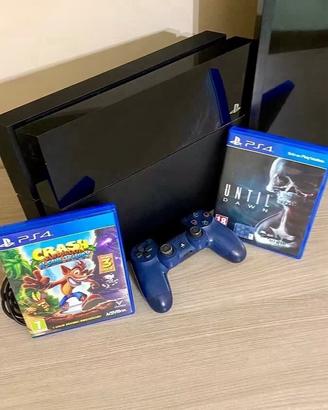 Playstation 4 + joystick + 2 giochi