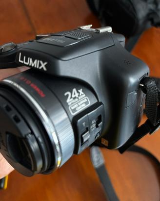Macchina fotografica panasonic lumix fz150