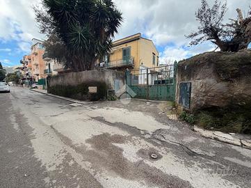 3 LOCALI A PALERMO