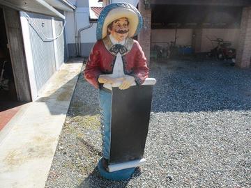 Uomo insegna in vetroresina anni 70