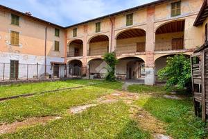 RUSTICO A CASTEL ROZZONE